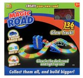 Magic Road autobaan glow in the dark 136-delig rood